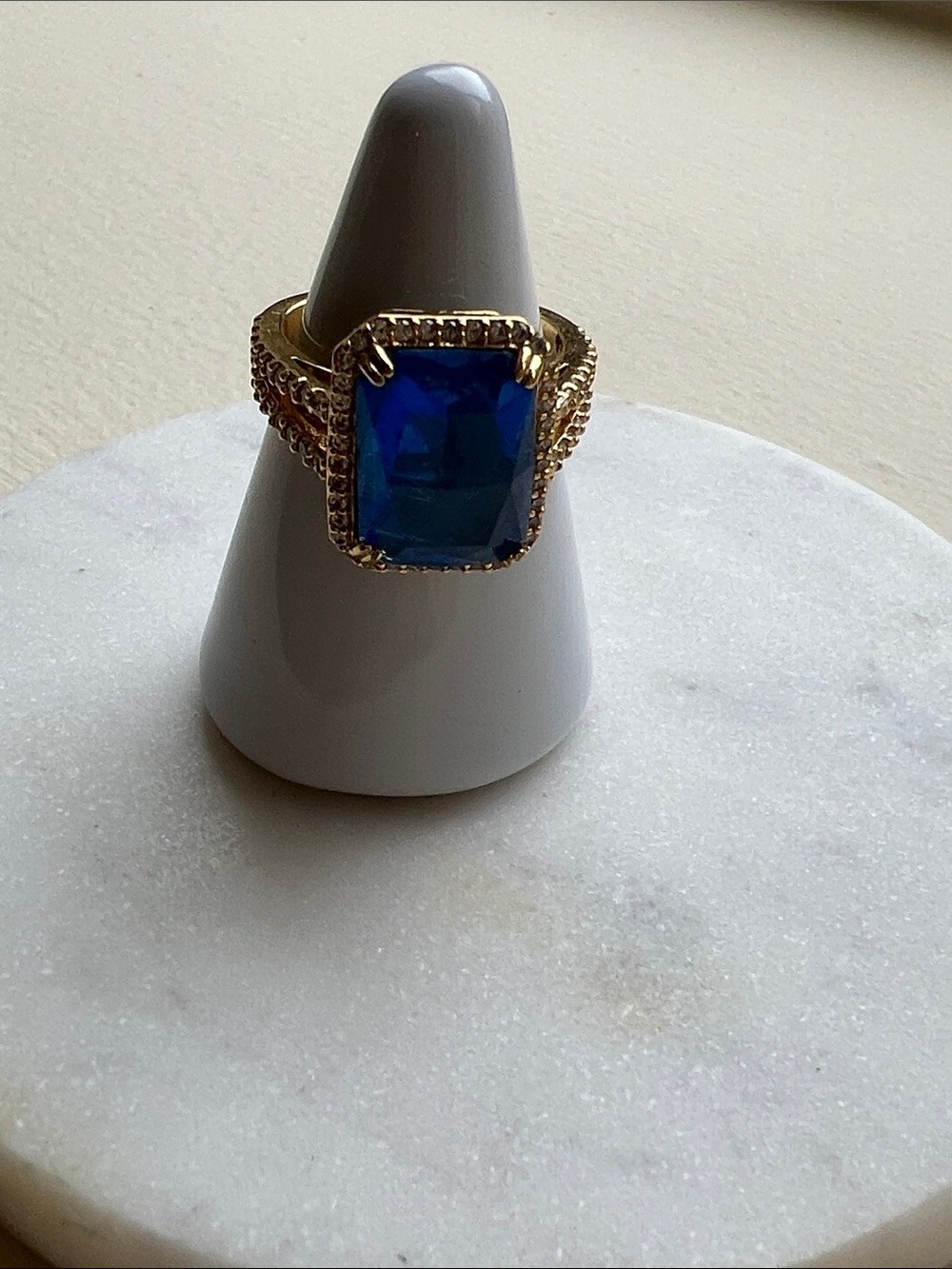 Bp resort wear Gold Ring with Vibrant Blue Emerald-Cut Stone